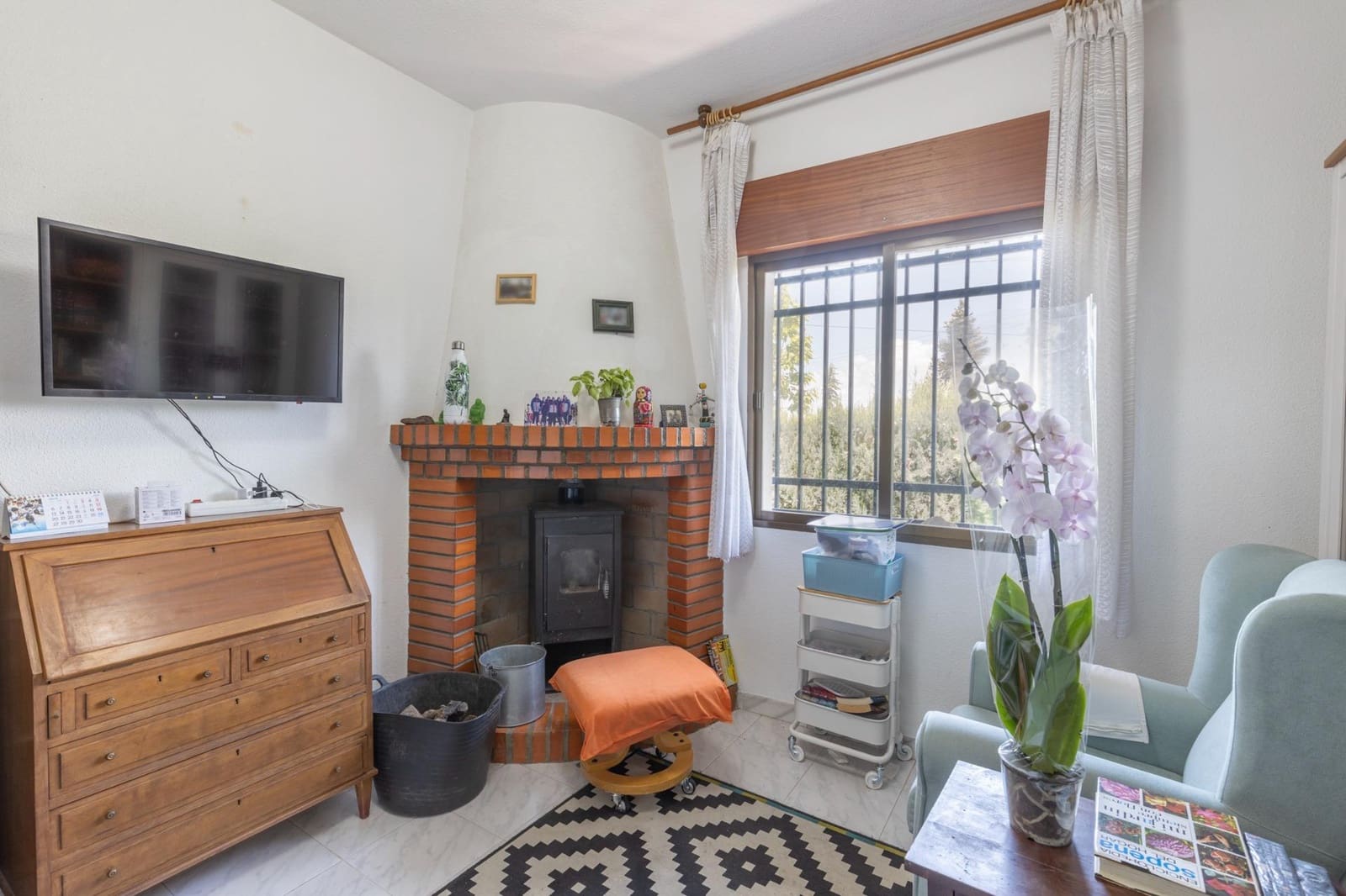 5 bedroom Villa for sale in Gojar with pool garage - € 445,000 (Ref: 9924804)