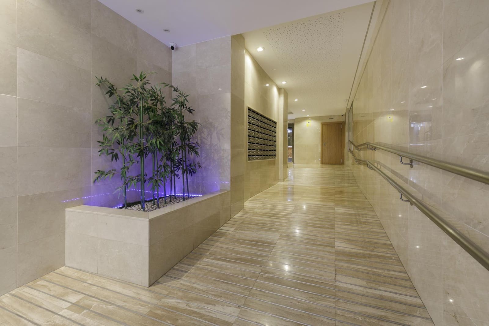 3 bedroom Flat for sale in Granada city - € 370,000 (Ref: 9924805)