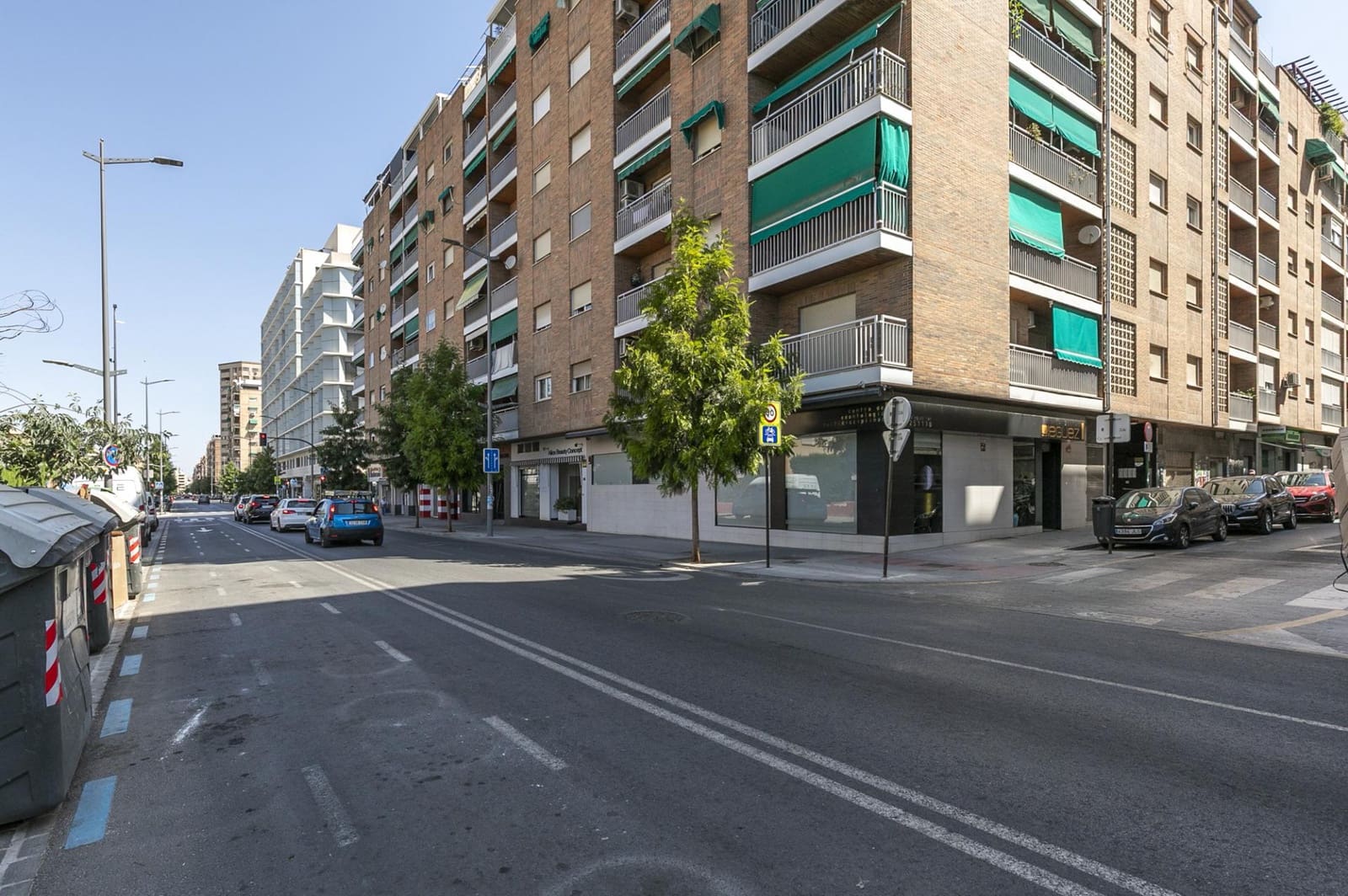 3 bedroom Flat for sale in Granada city - € 370,000 (Ref: 9924805)
