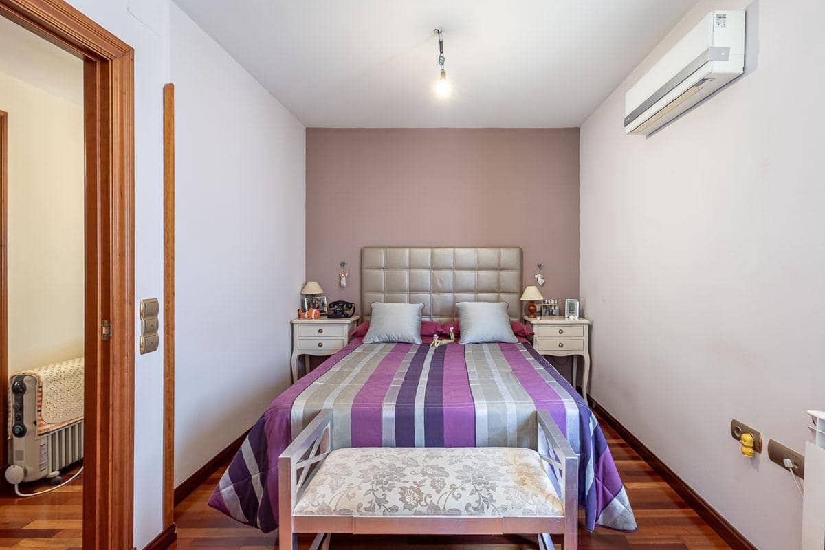 5 quarto Moradia para venda em Granada cidade com garagem - 750 000 € (Ref: 9924806)