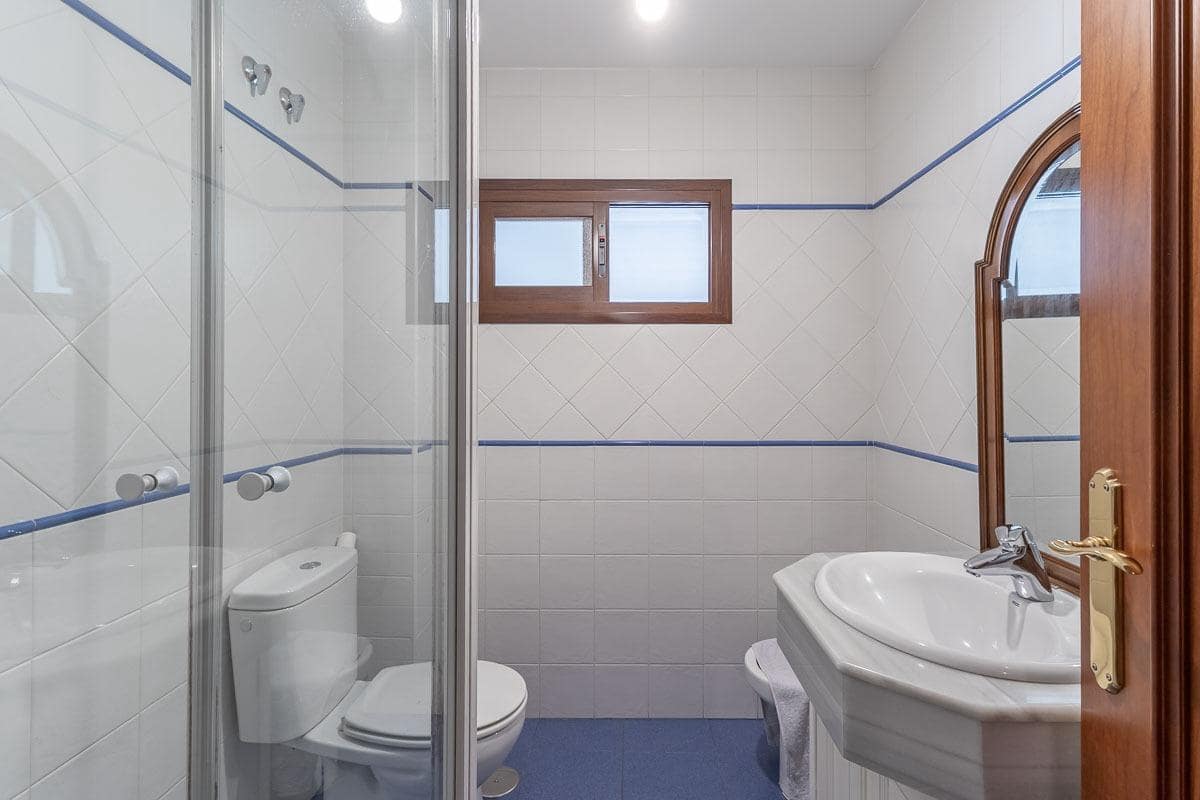 5 quarto Moradia para venda em Granada cidade com garagem - 750 000 € (Ref: 9924806)