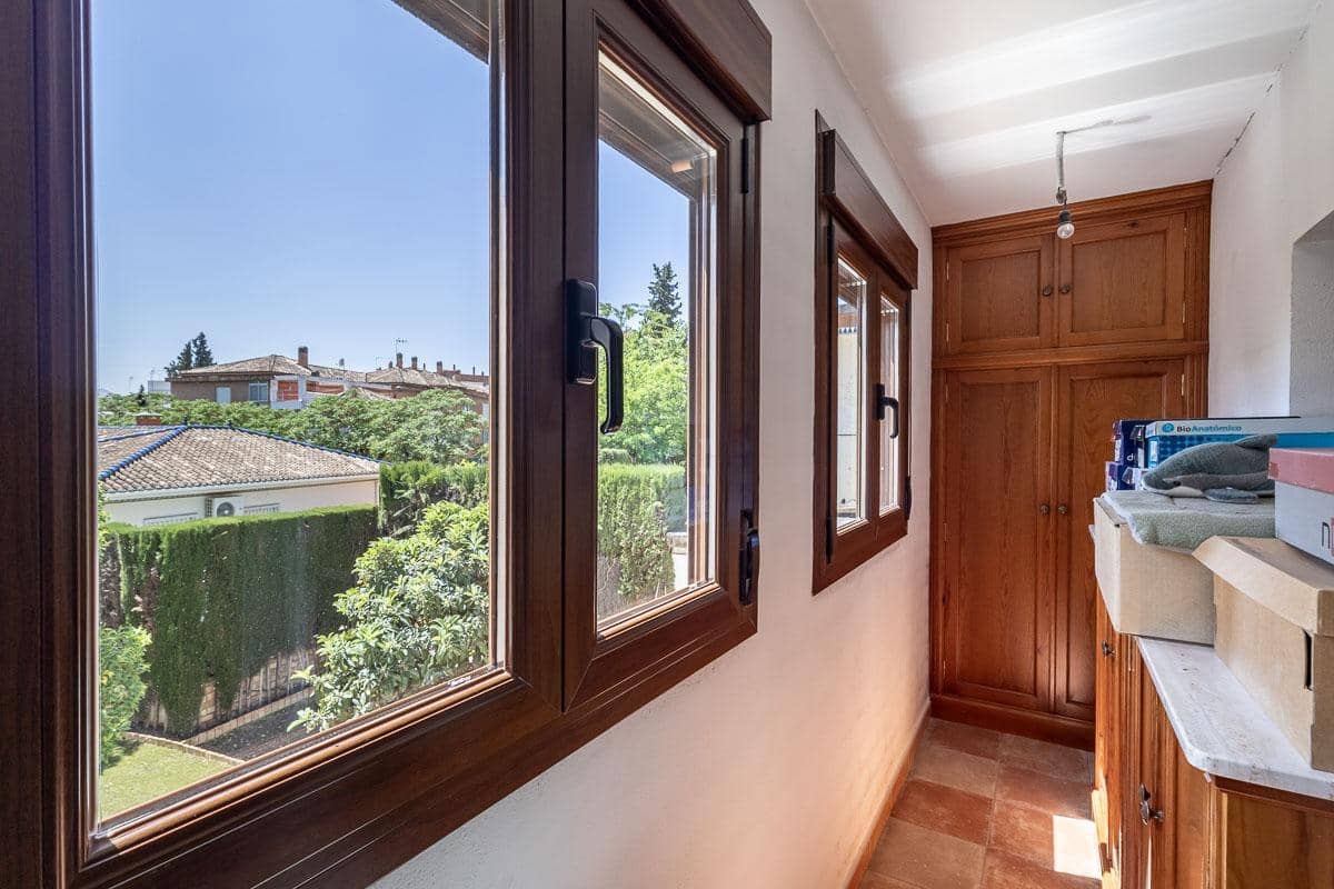 5 quarto Moradia para venda em Granada cidade com garagem - 750 000 € (Ref: 9924806)