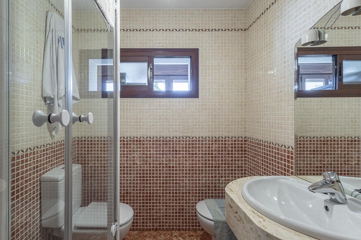 5 quarto Moradia para venda em Granada cidade com garagem - 750 000 € (Ref: 9924806)