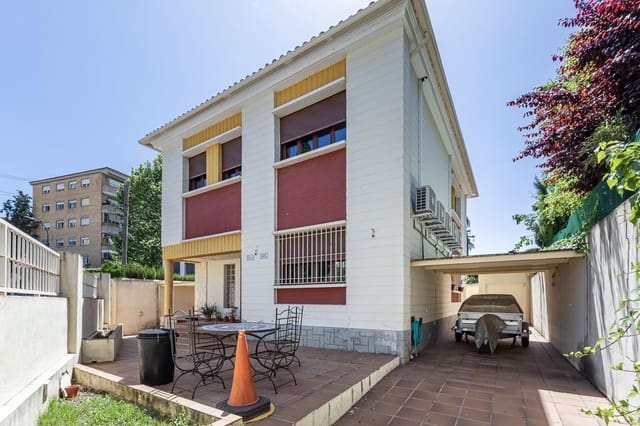 5 soverom Villa til salgs i Granada by med garasje - € 750 000 (Ref: 9924806)