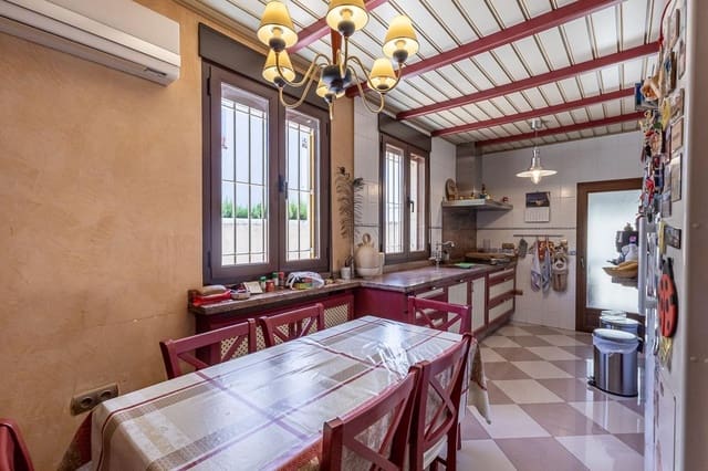 5 soverom Villa til salgs i Granada by med garasje - € 750 000 (Ref: 9924806)