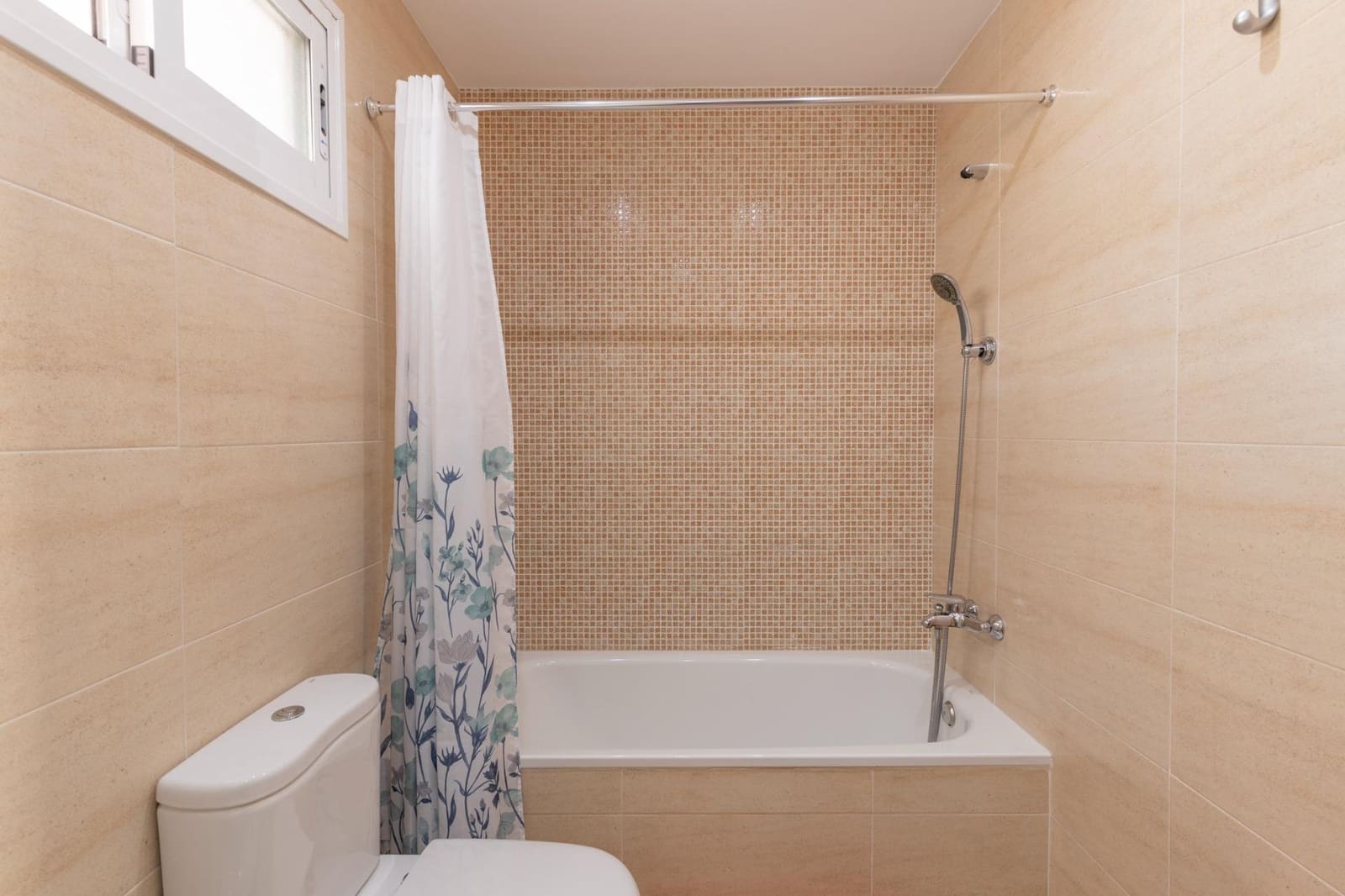 4 sovrum Radhus till salu i Armilla med garage - 365 000 € (Ref: 9924807)