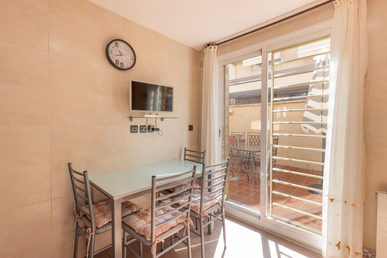 4 sovrum Radhus till salu i Armilla med garage - 365 000 € (Ref: 9924807)
