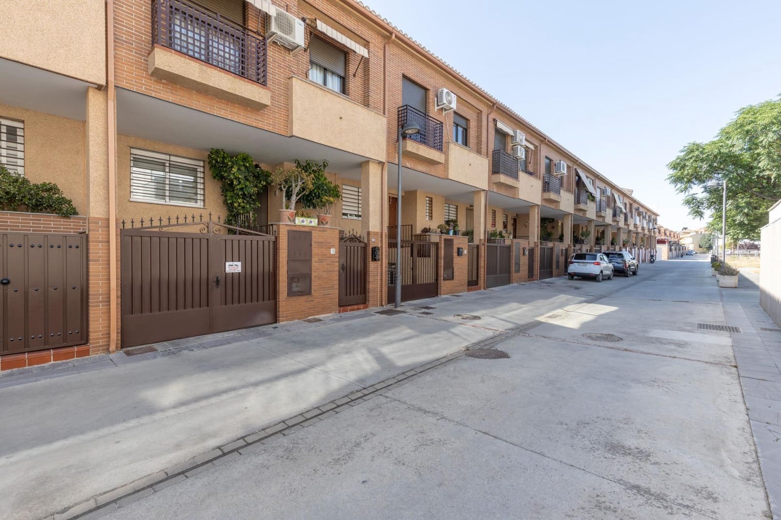 4 sovrum Radhus till salu i Armilla med garage - 365 000 € (Ref: 9924807)