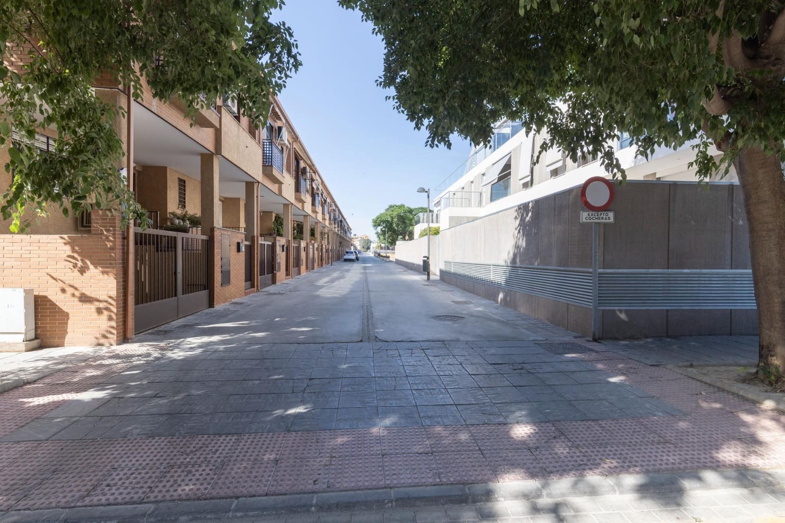4 sovrum Radhus till salu i Armilla med garage - 365 000 € (Ref: 9924807)