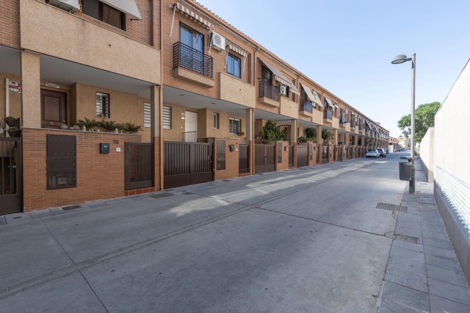 4 sovrum Radhus till salu i Armilla med garage - 365 000 € (Ref: 9924807)