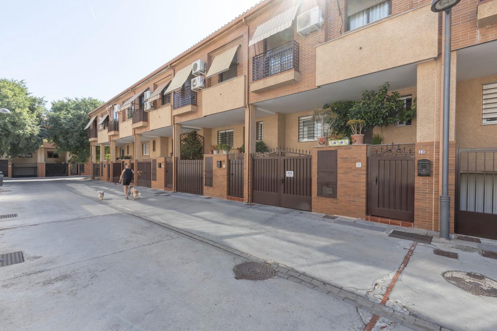 4 sovrum Radhus till salu i Armilla med garage - 365 000 € (Ref: 9924807)