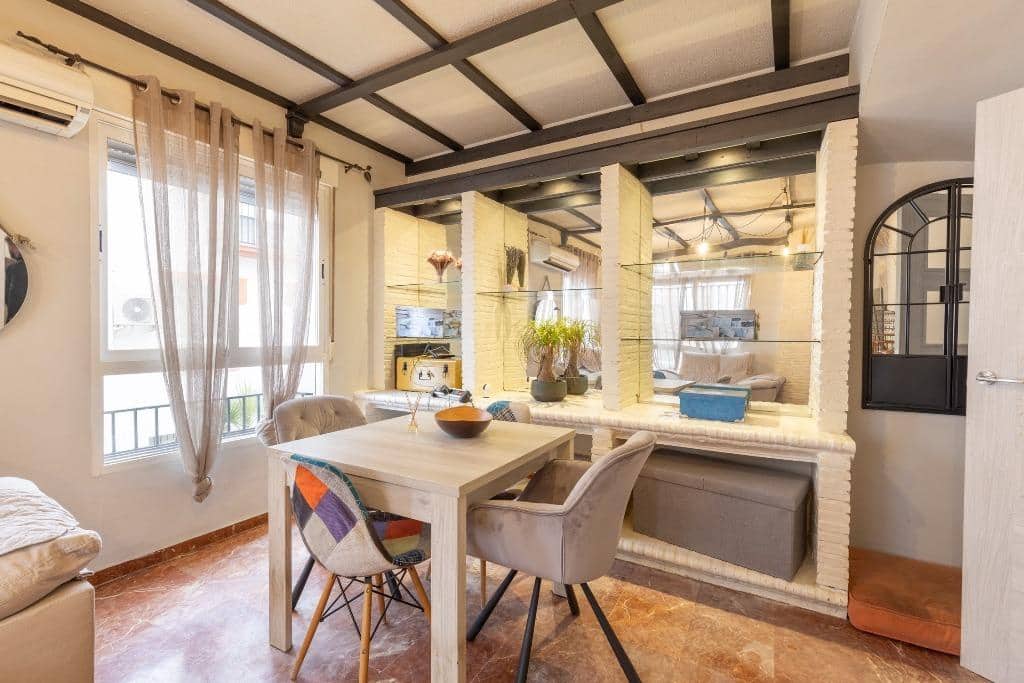 3 chambre Villa/Maison Mitoyenne à vendre à Grenade ville avec piscine garage - 270 000 € (Ref: 9927662)