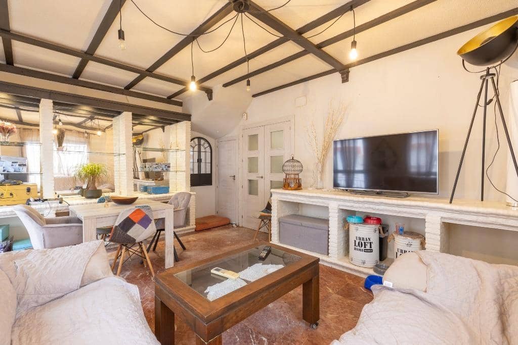 3 chambre Villa/Maison Mitoyenne à vendre à Grenade ville avec piscine garage - 270 000 € (Ref: 9927662)