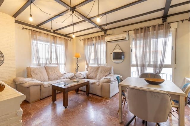 3 chambre Villa/Maison Mitoyenne à vendre à Grenade ville avec piscine garage - 270 000 € (Ref: 9927662)