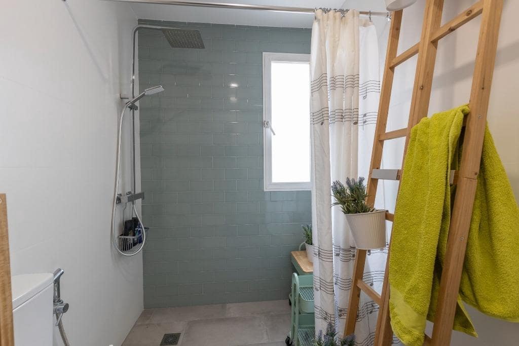3 chambre Villa/Maison Mitoyenne à vendre à Grenade ville avec piscine garage - 270 000 € (Ref: 9927662)