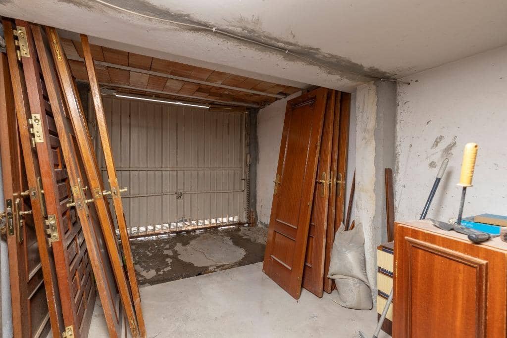 3 chambre Villa/Maison Mitoyenne à vendre à Grenade ville avec piscine garage - 270 000 € (Ref: 9927662)