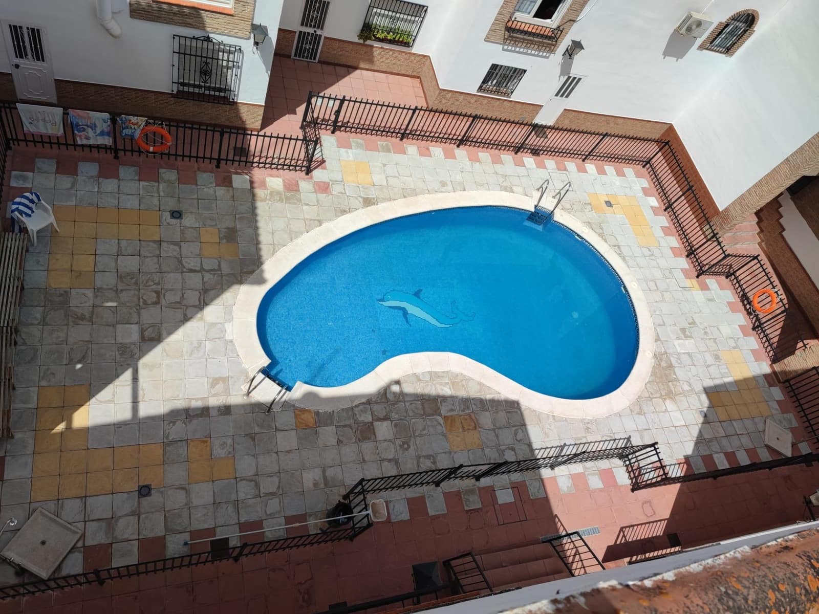 3 chambre Villa/Maison Mitoyenne à vendre à Grenade ville avec piscine garage - 270 000 € (Ref: 9927662)