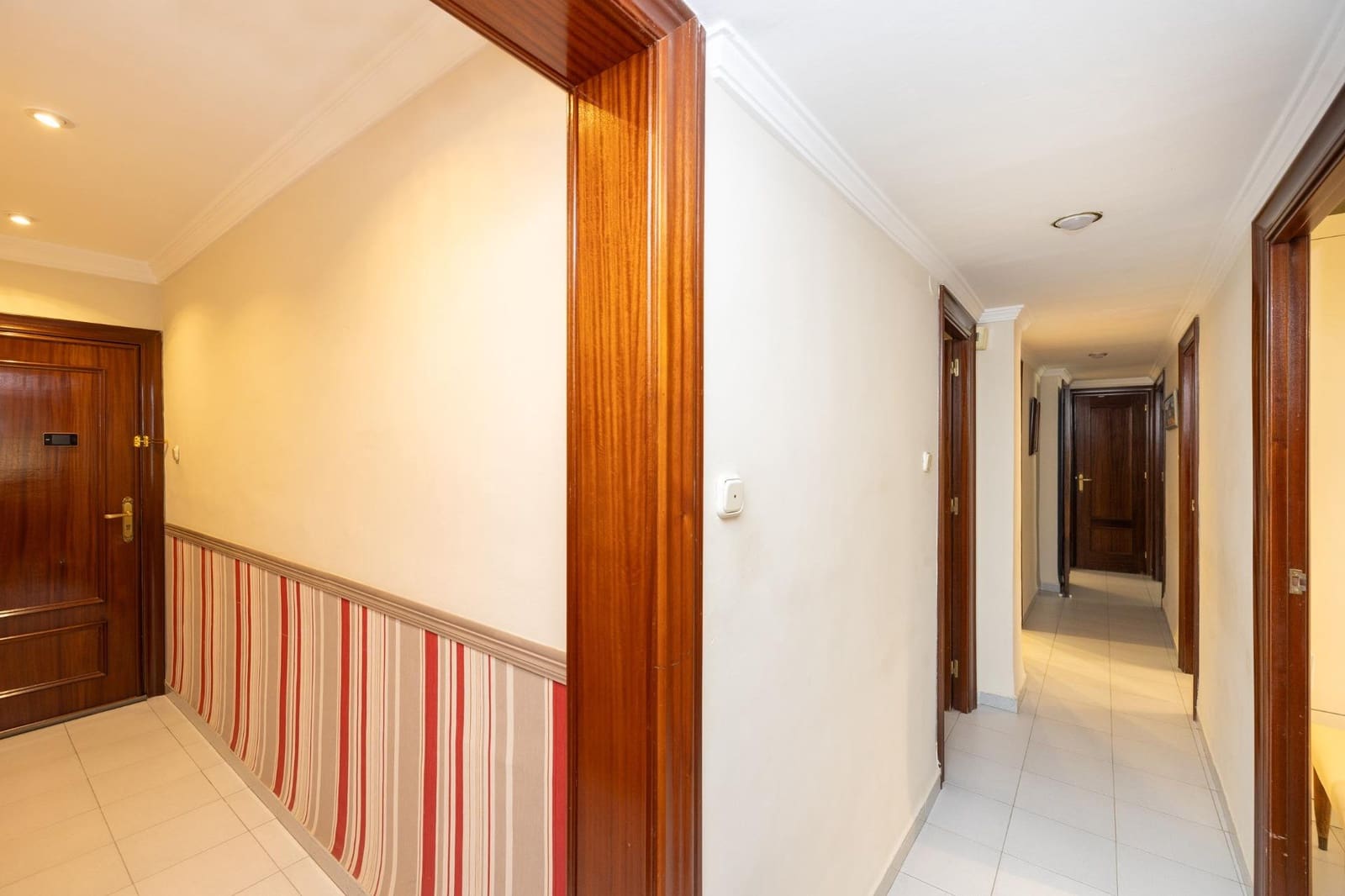 4 soverom Leilighet til salgs i Granada by - € 310 000 (Ref: 9927664)