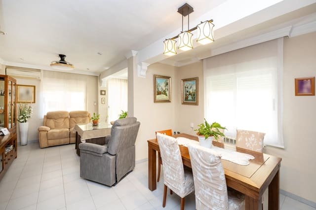4 sypialnia Mieszkanie na sprzedaż w Miasto Grenada - 320 000 € (Ref: 9927664)