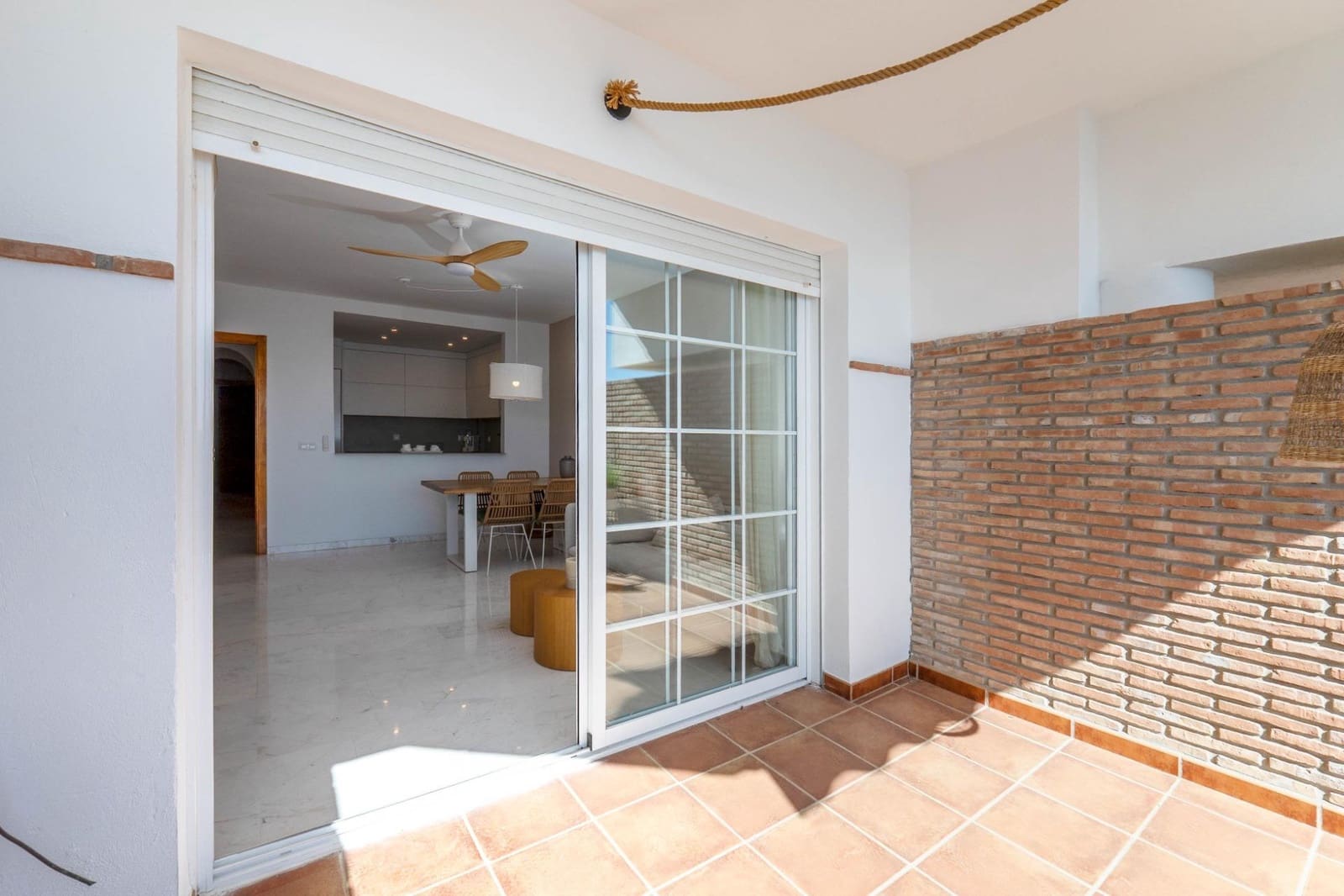 2 bedroom Apartment for sale in La Herradura with pool - € 279,000 (Ref: 9927665)