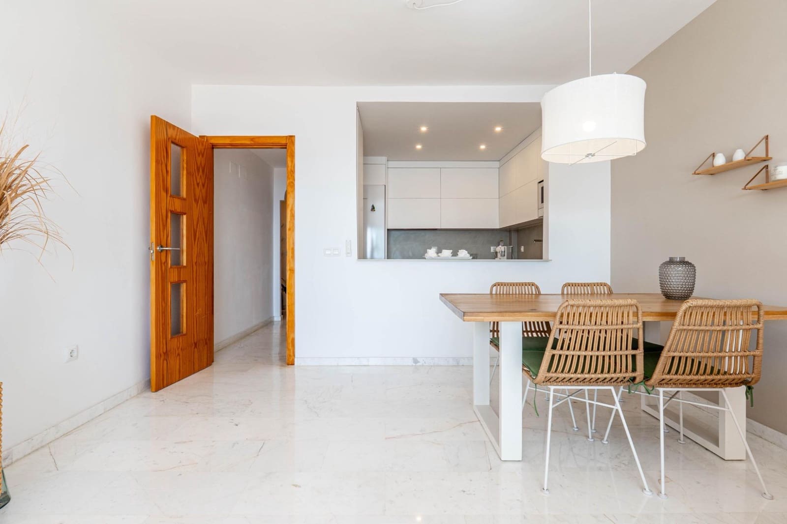 2 bedroom Apartment for sale in La Herradura with pool - € 279,000 (Ref: 9927665)