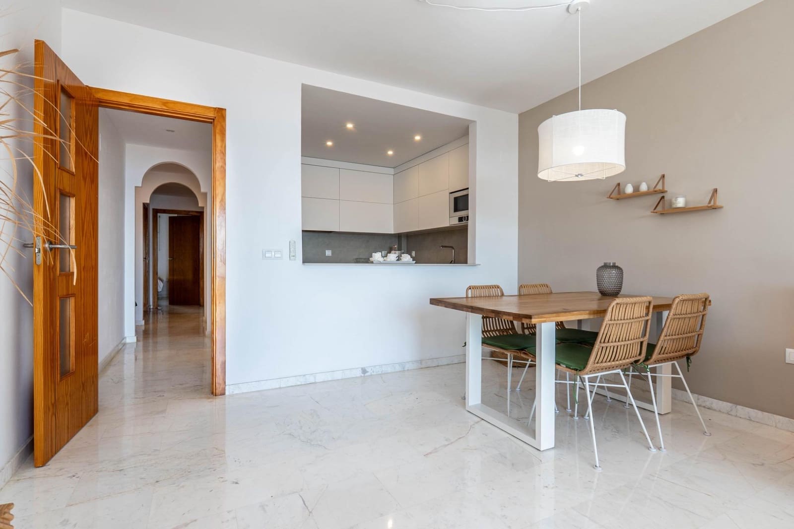 2 bedroom Apartment for sale in La Herradura with pool - € 279,000 (Ref: 9927665)