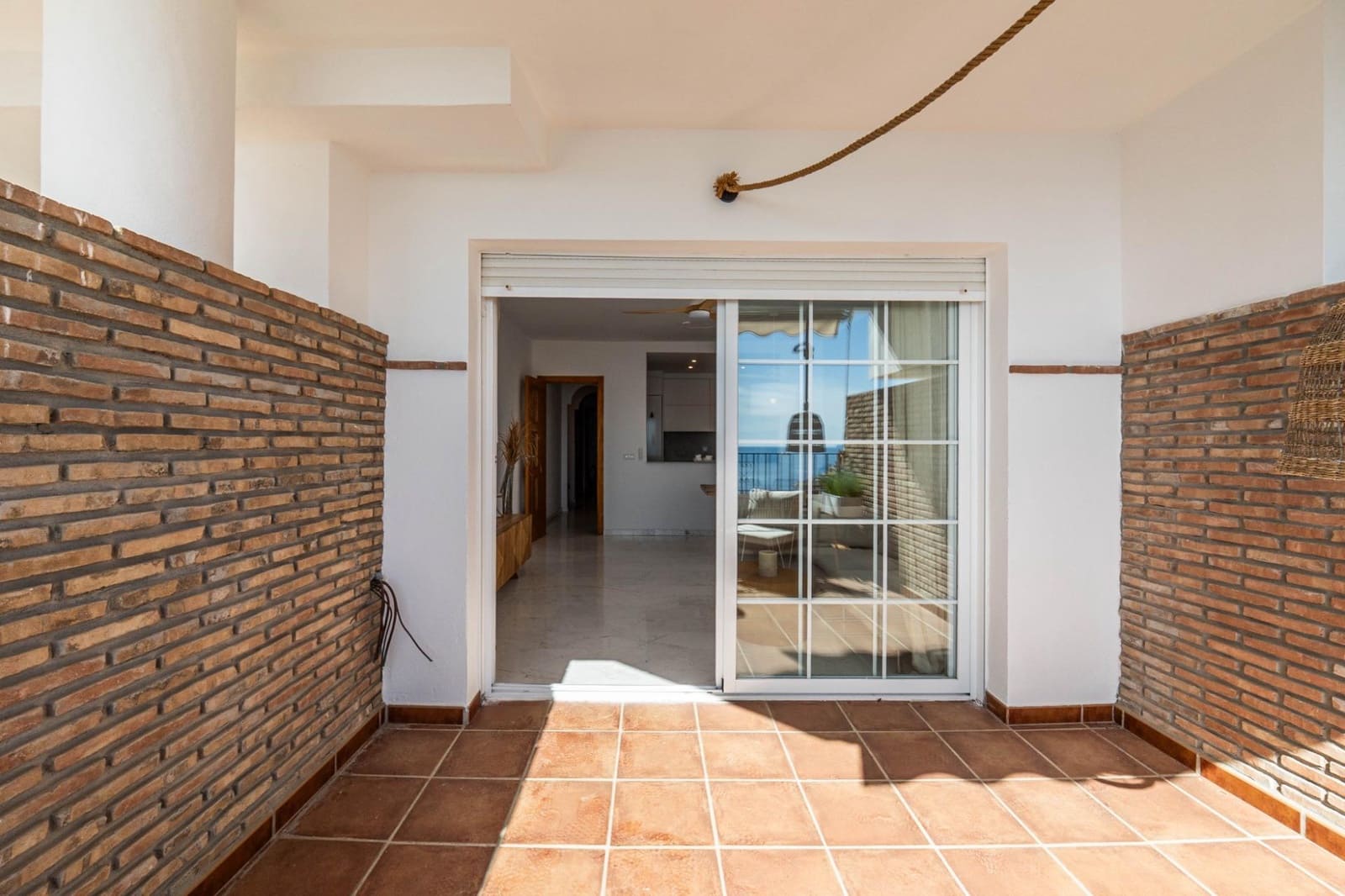 2 bedroom Apartment for sale in La Herradura with pool - € 279,000 (Ref: 9927665)