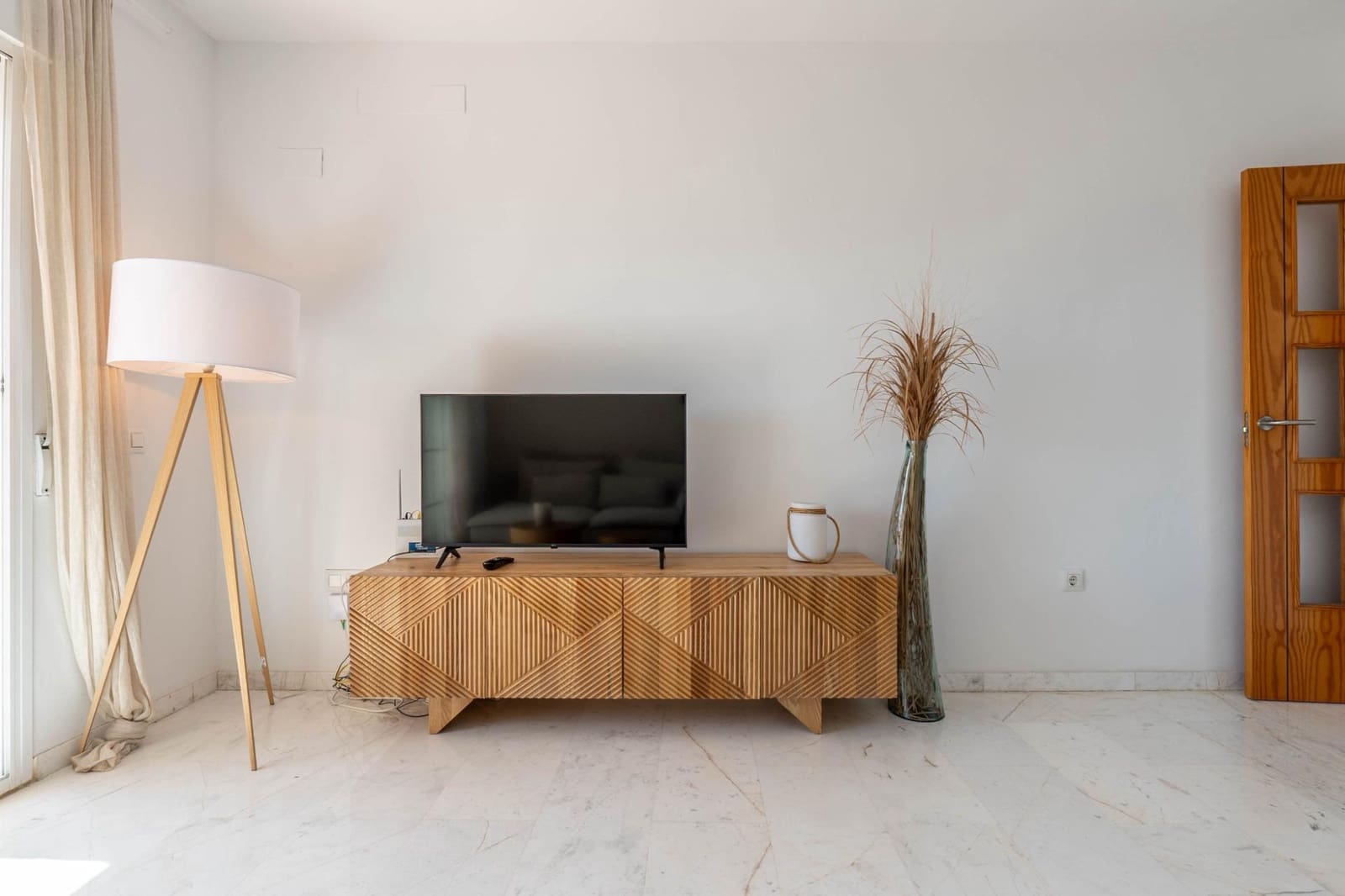 2 bedroom Apartment for sale in La Herradura with pool - € 279,000 (Ref: 9927665)