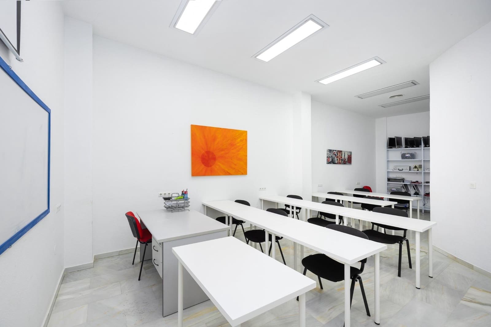 Erhverv til salg i Granada by - € 295.000 (Ref: 9927666)