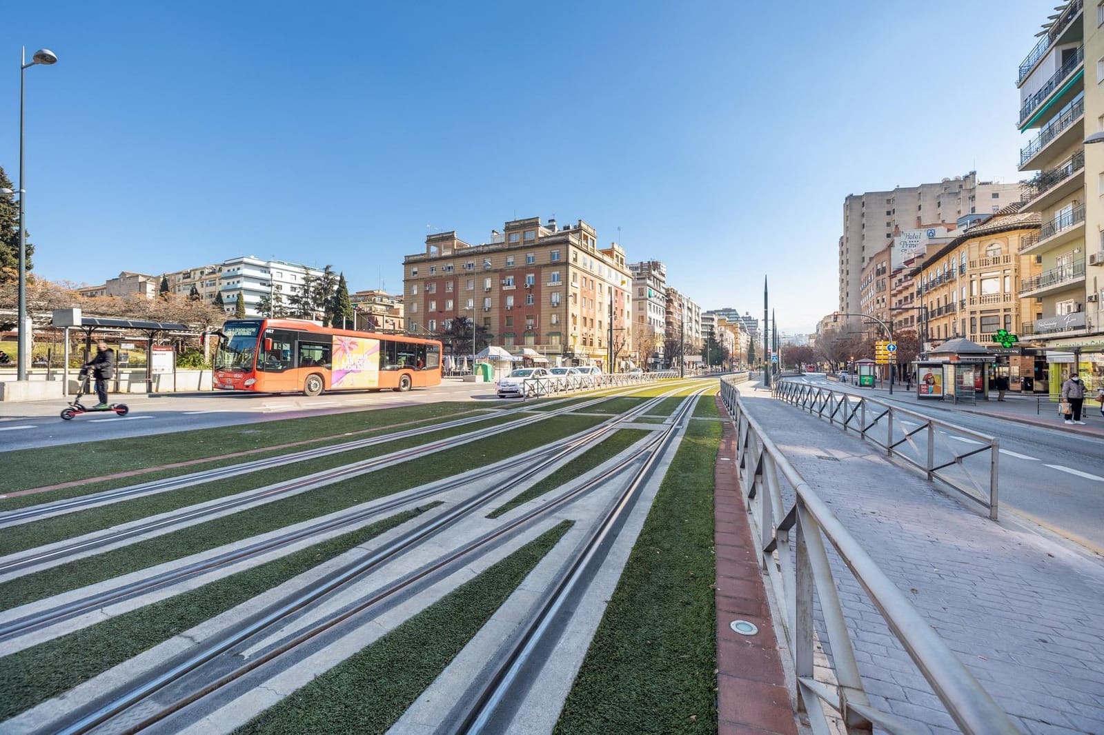 Erhverv til salg i Granada by - € 295.000 (Ref: 9927666)