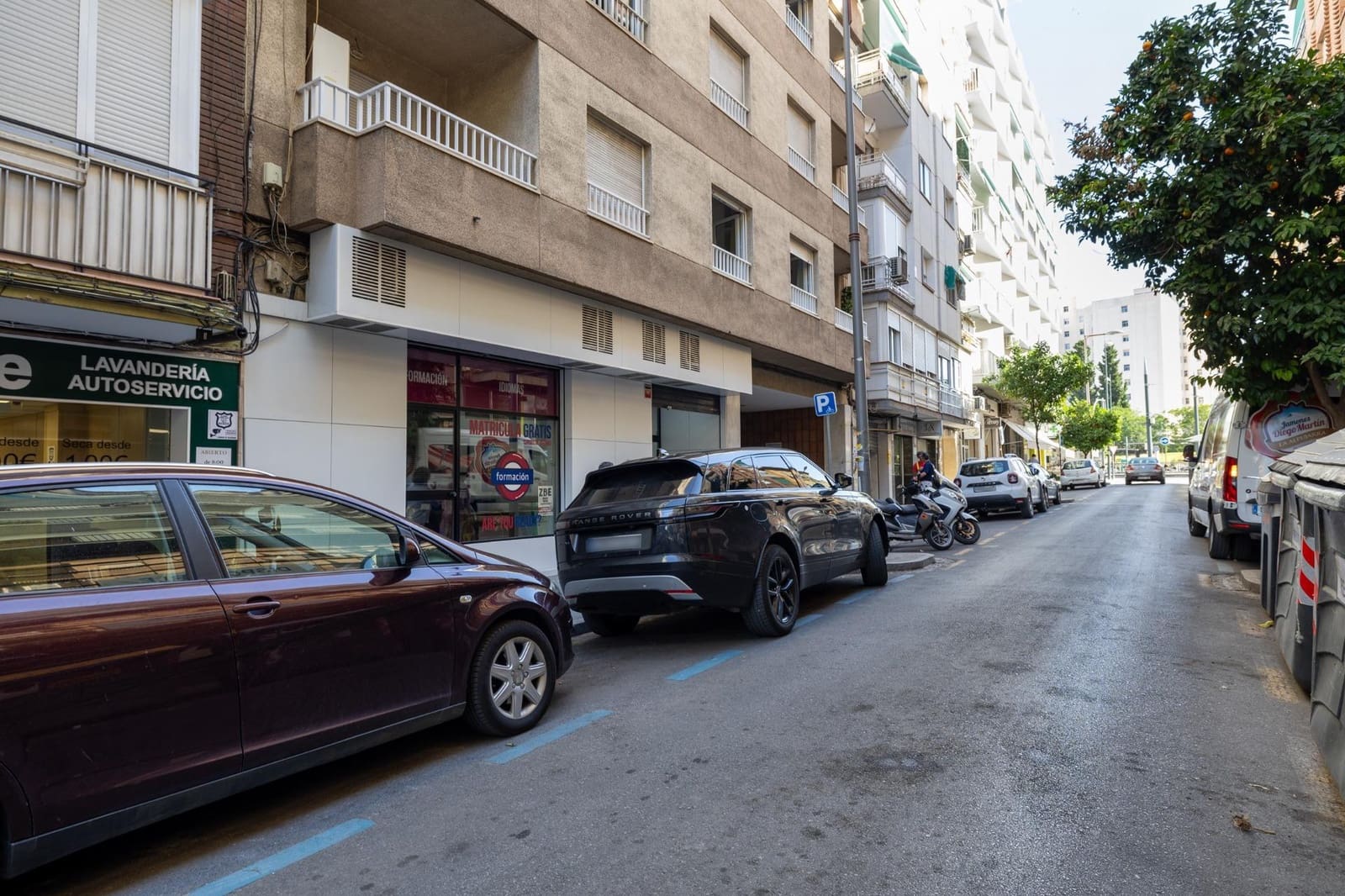Erhverv til salg i Granada by - € 295.000 (Ref: 9927666)
