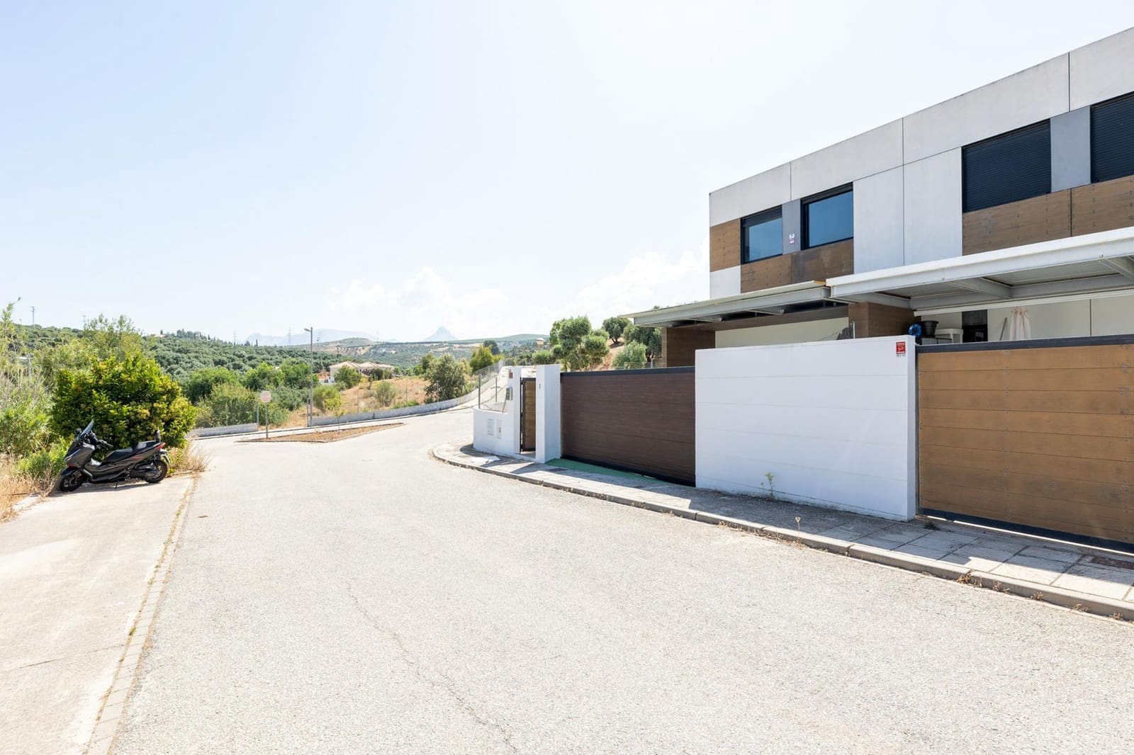 3 camera da letto Villetta a Schiera in vendita in Albolote con garage - 305.000 € (Rif: 9927669)