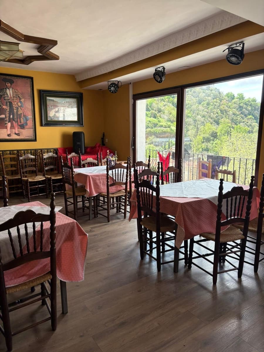 5 bedroom Restaurant/Bar for sale in Granada city with garage - € 874,900 (Ref: 9927672)