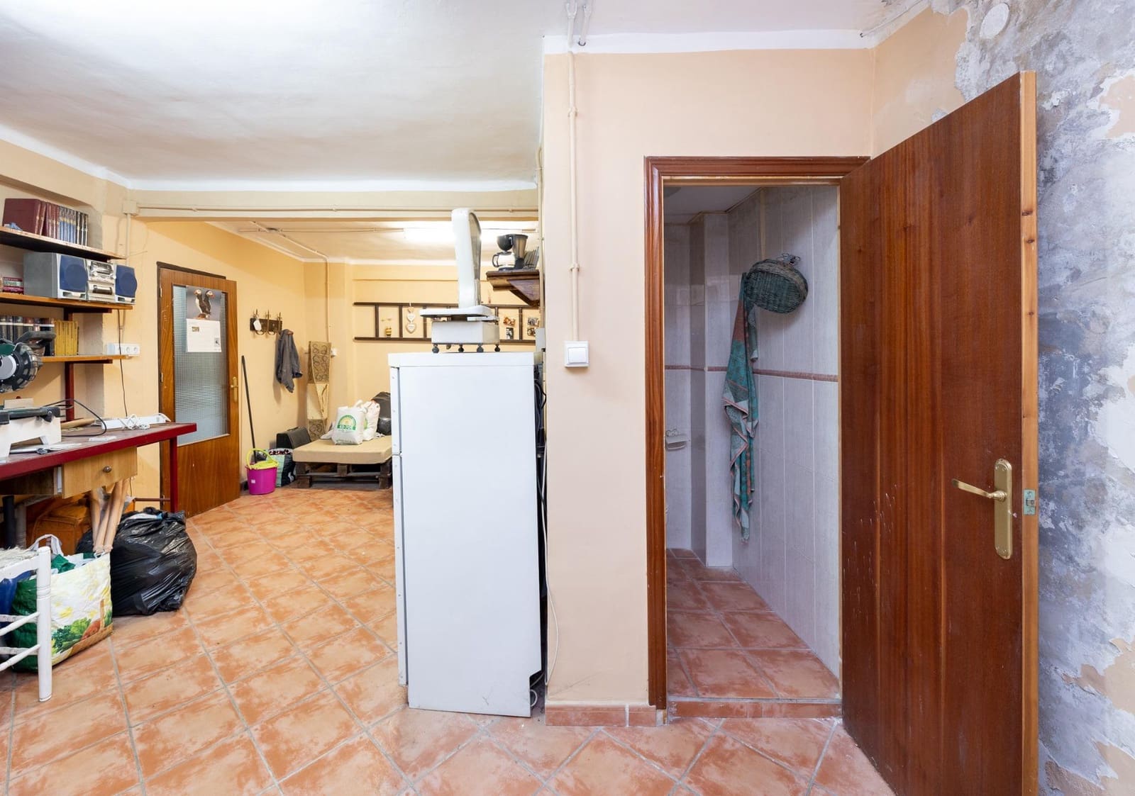 Erhverv til salg i Granada by - € 68.000 (Ref: 9934420)