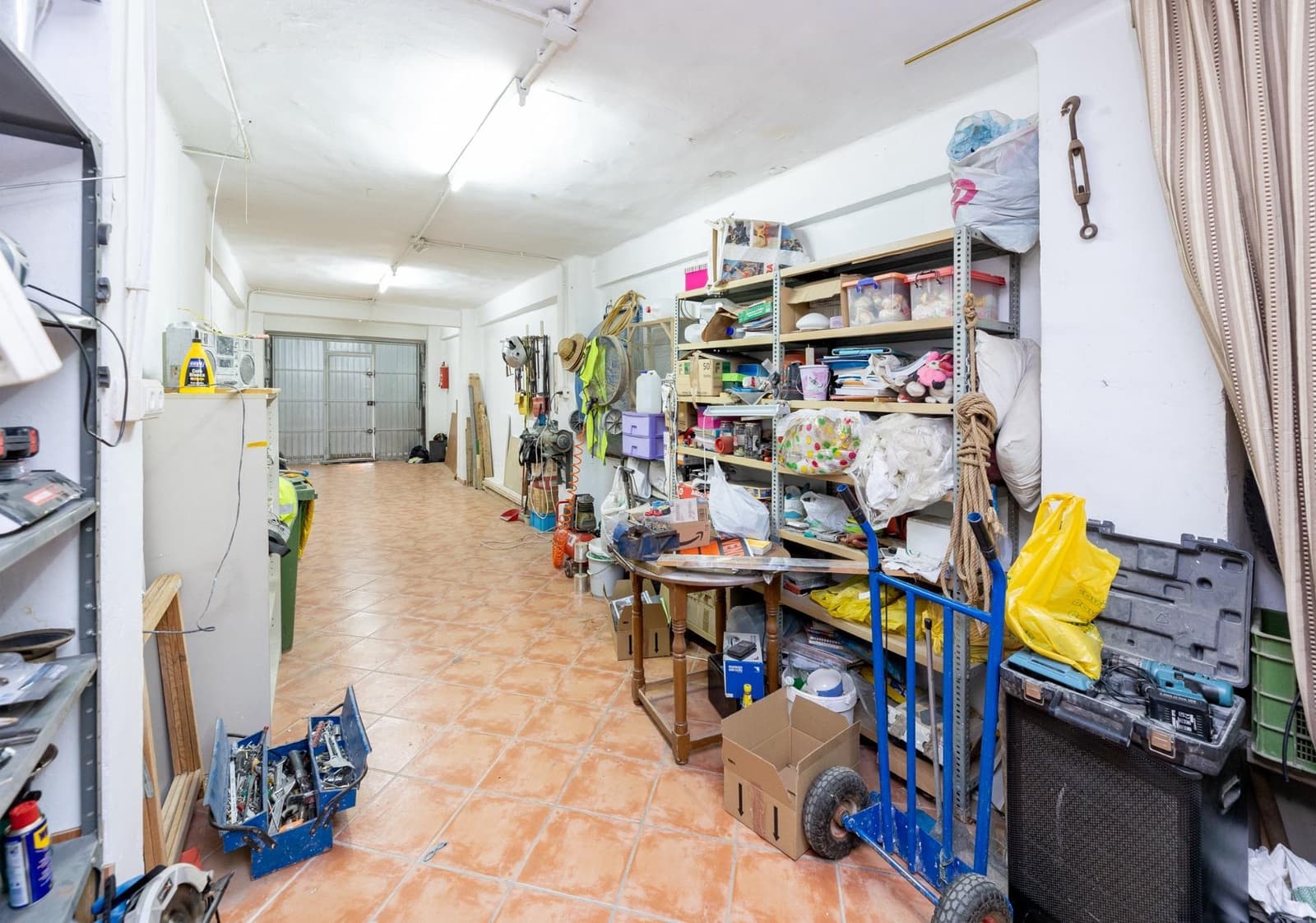 Erhverv til salg i Granada by - € 68.000 (Ref: 9934420)