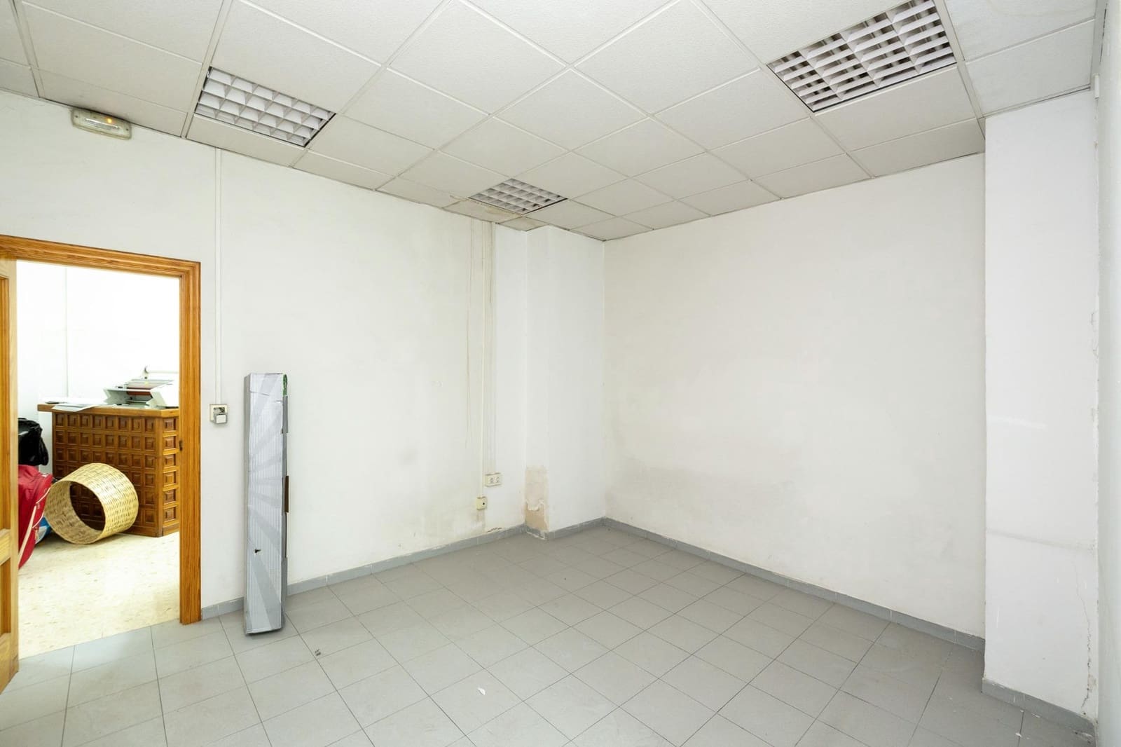 5 soverom Kommersiell til salgs i Granada by - € 420 000 (Ref: 9934421)
