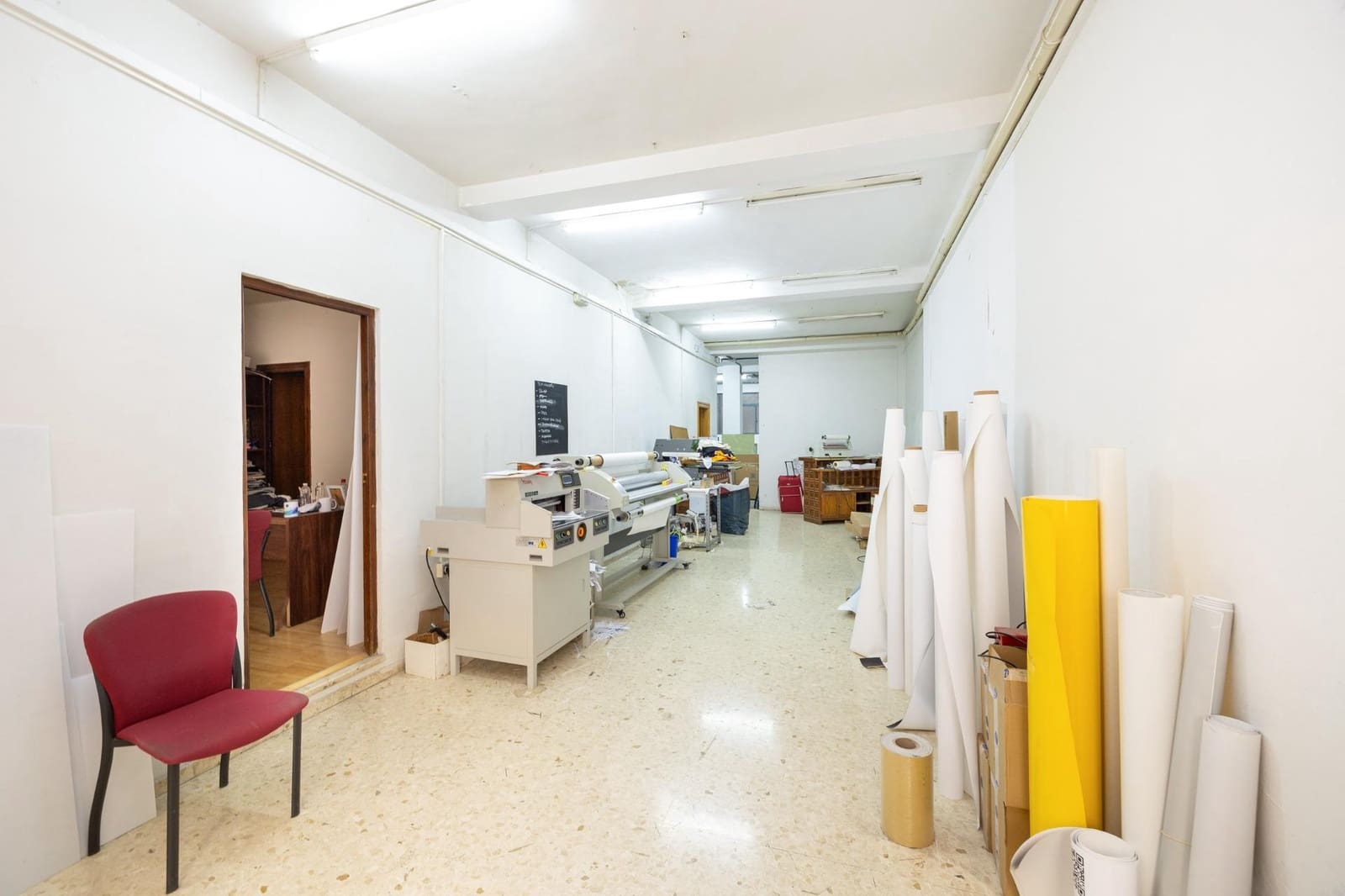 5 soverom Kommersiell til salgs i Granada by - € 420 000 (Ref: 9934421)