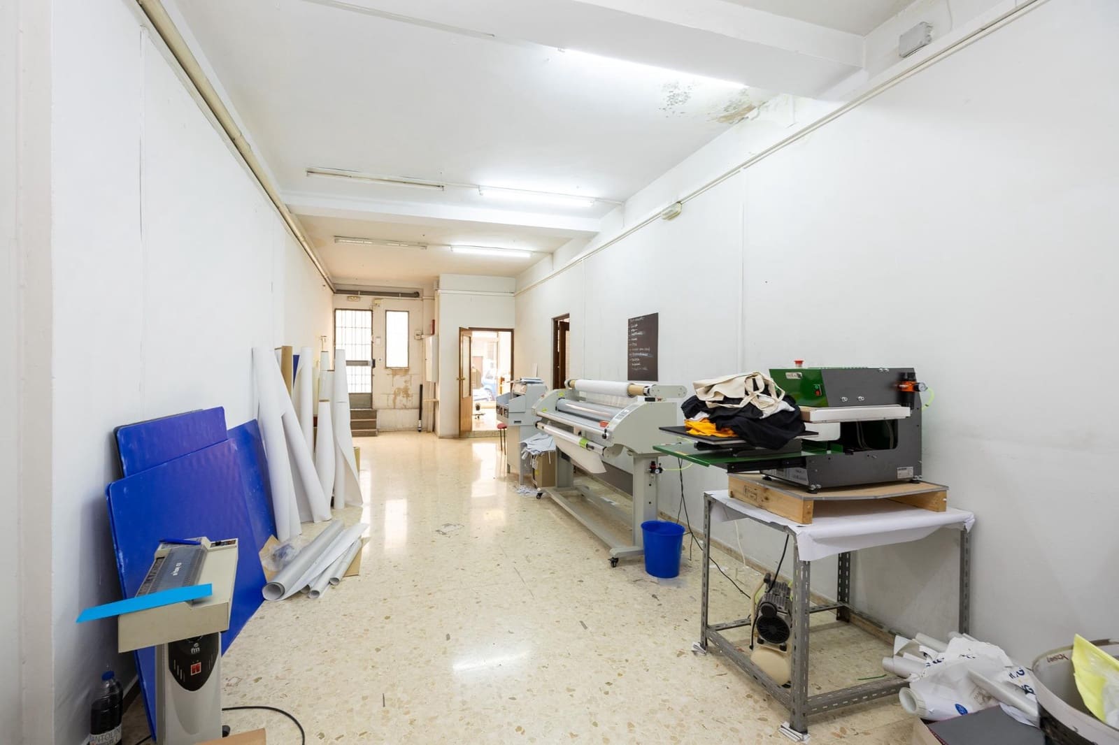 5 soverom Kommersiell til salgs i Granada by - € 420 000 (Ref: 9934421)