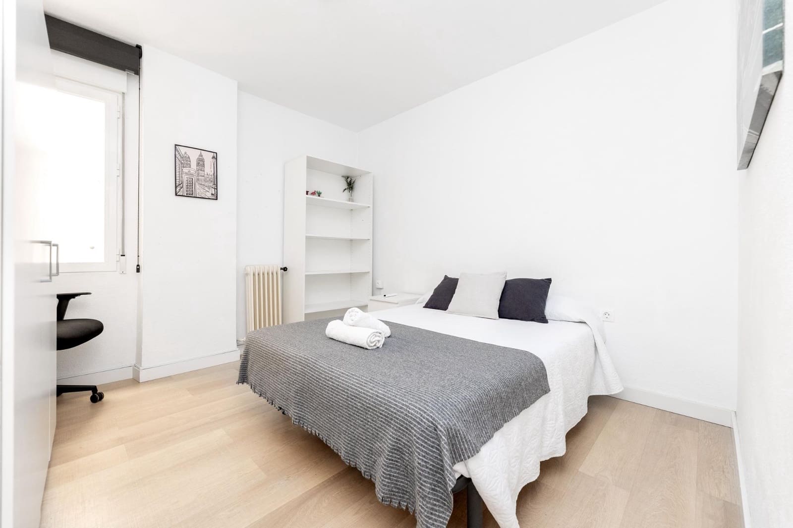 Piso de 4 habitaciones en Granada ciudad en venta - 399.000 € (Ref: 9934422)