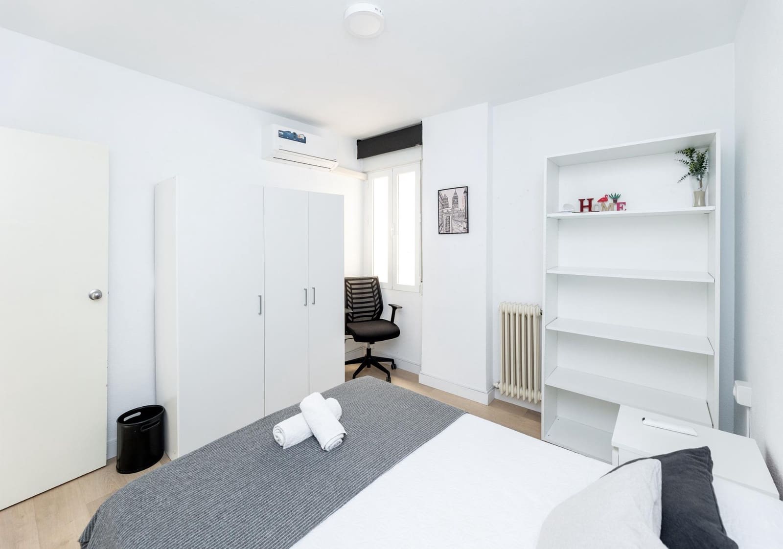Piso de 4 habitaciones en Granada ciudad en venta - 399.000 € (Ref: 9934422)