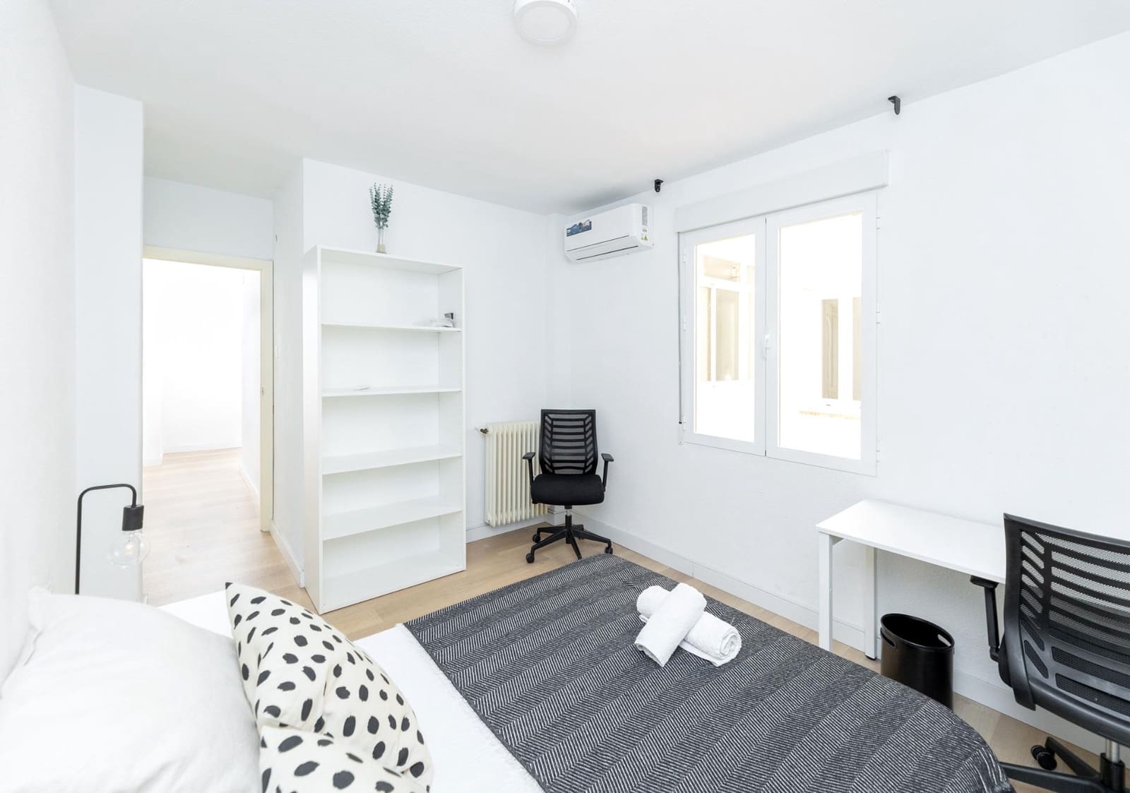 Piso de 4 habitaciones en Granada ciudad en venta - 399.000 € (Ref: 9934422)