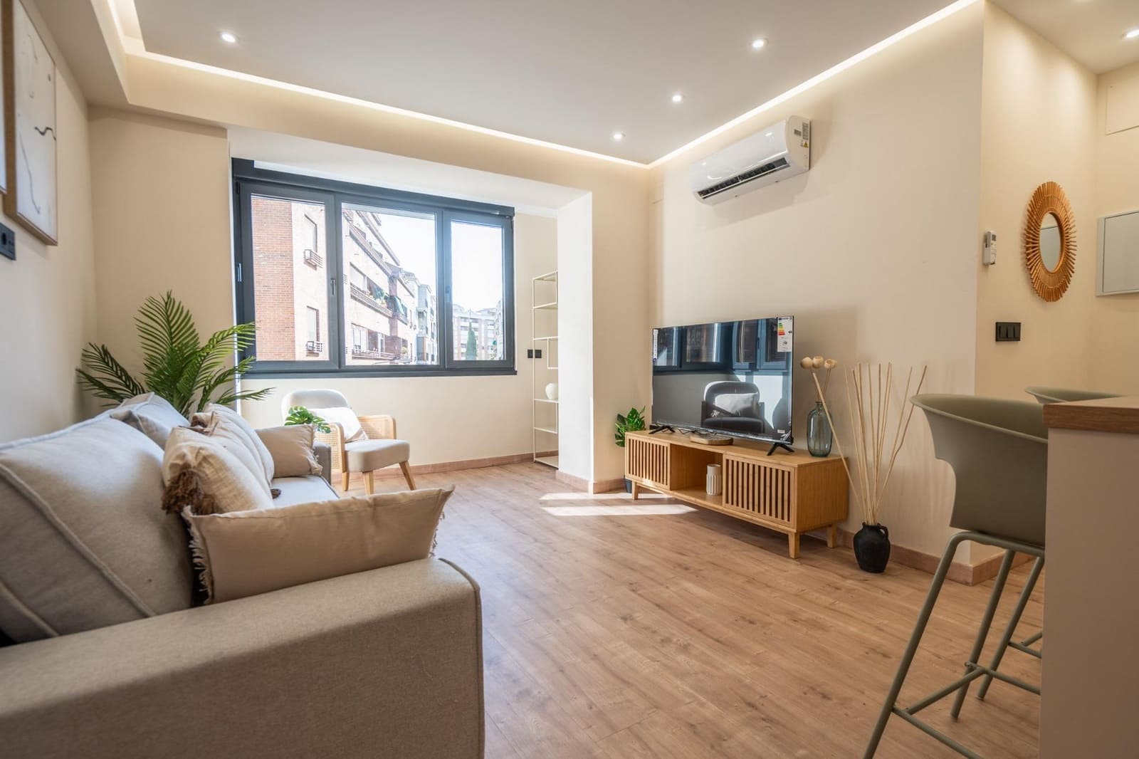 Piso de 3 habitaciones en Granada ciudad en venta - 337.000 € (Ref: 9936571)