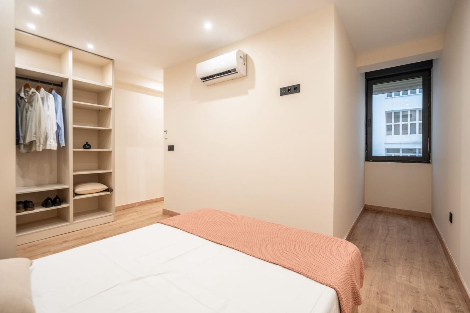 Piso de 3 habitaciones en Granada ciudad en venta - 337.000 € (Ref: 9936571)