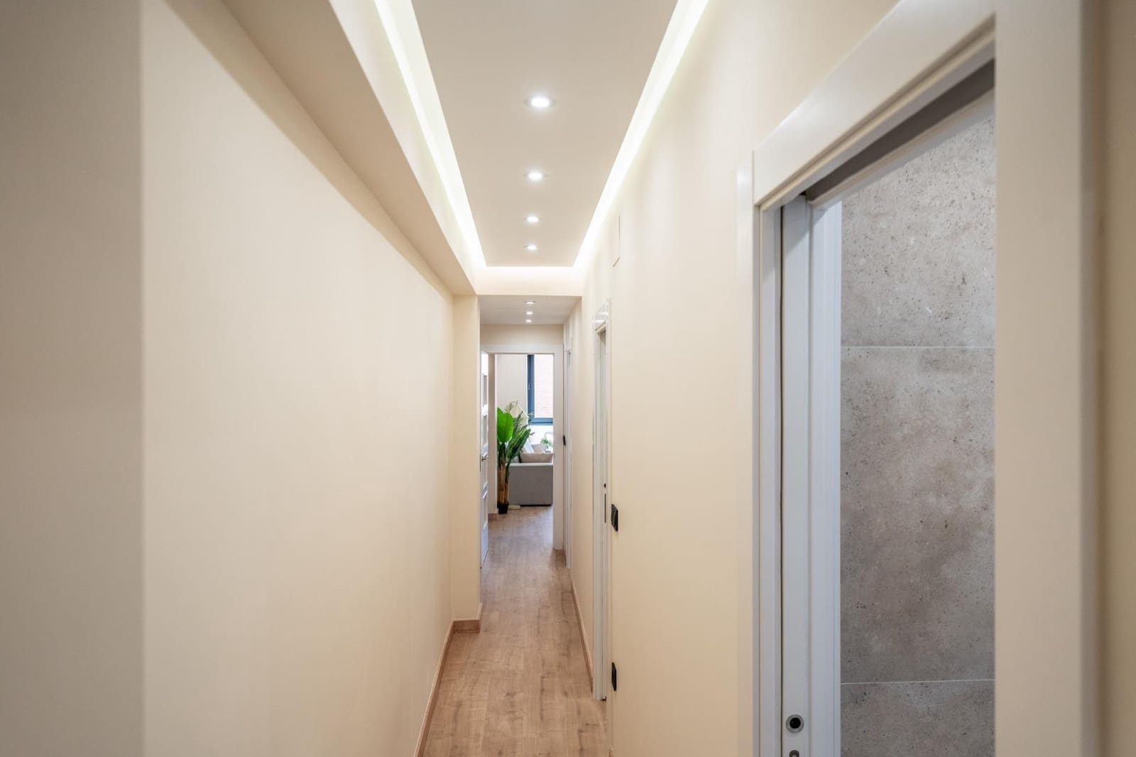 Piso de 3 habitaciones en Granada ciudad en venta - 337.000 € (Ref: 9936571)