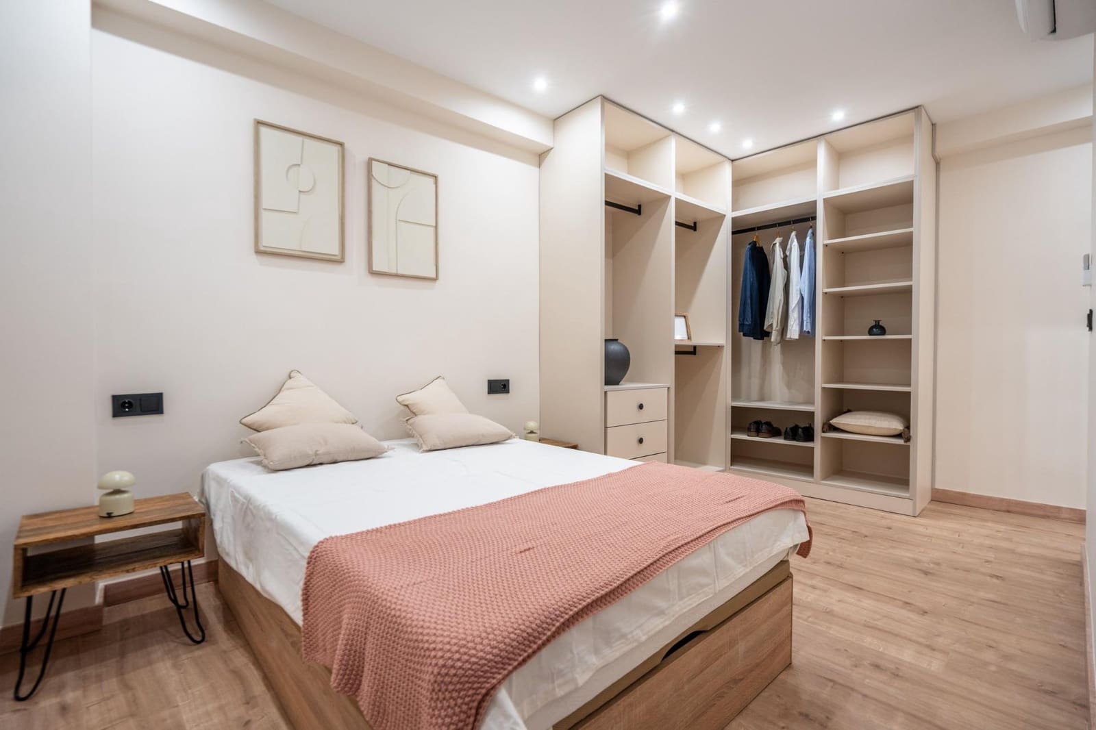 Piso de 3 habitaciones en Granada ciudad en venta - 337.000 € (Ref: 9936571)