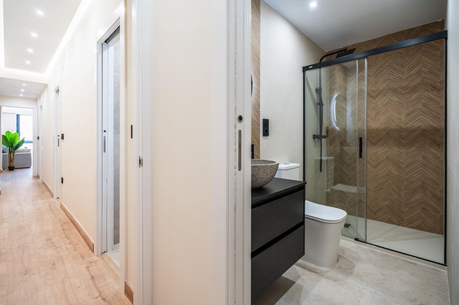 Piso de 3 habitaciones en Granada ciudad en venta - 337.000 € (Ref: 9936571)