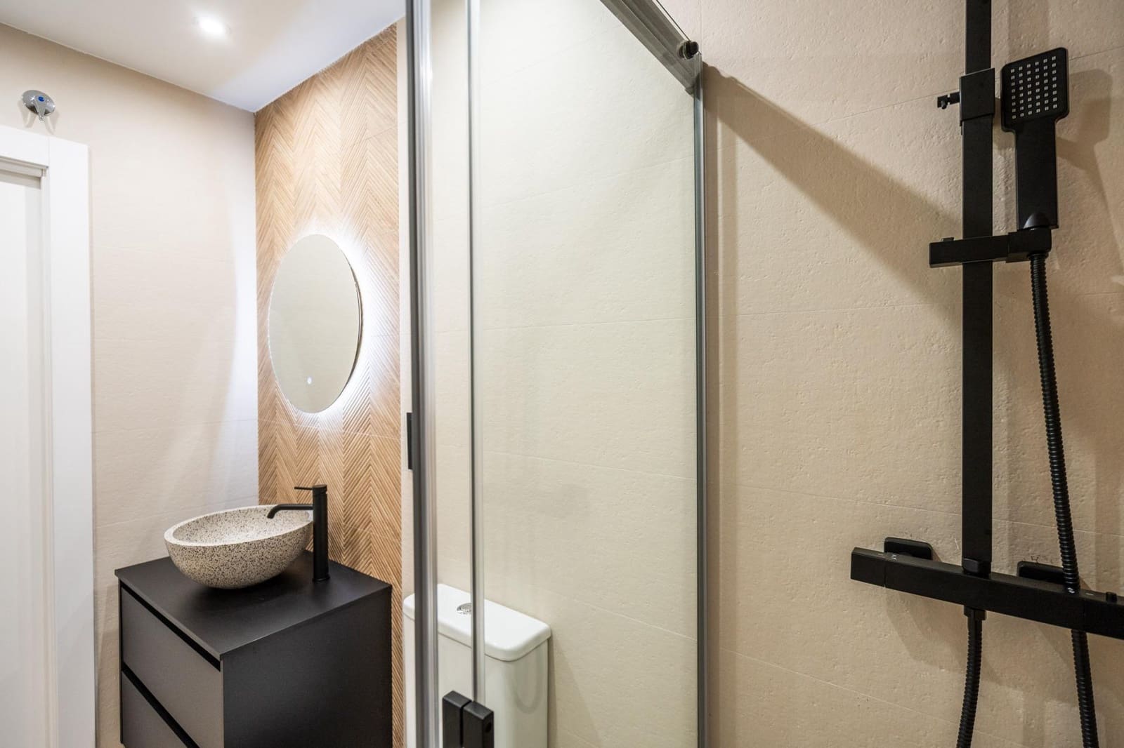Piso de 3 habitaciones en Granada ciudad en venta - 337.000 € (Ref: 9936571)
