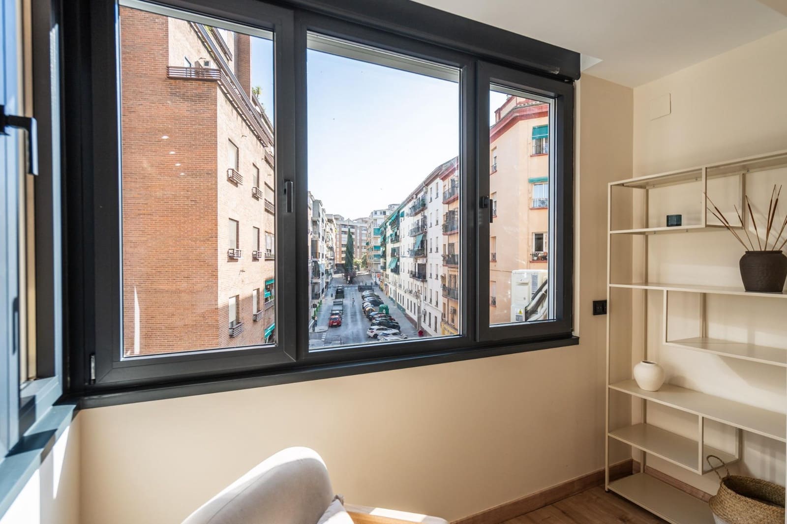 Piso de 3 habitaciones en Granada ciudad en venta - 337.000 € (Ref: 9936571)