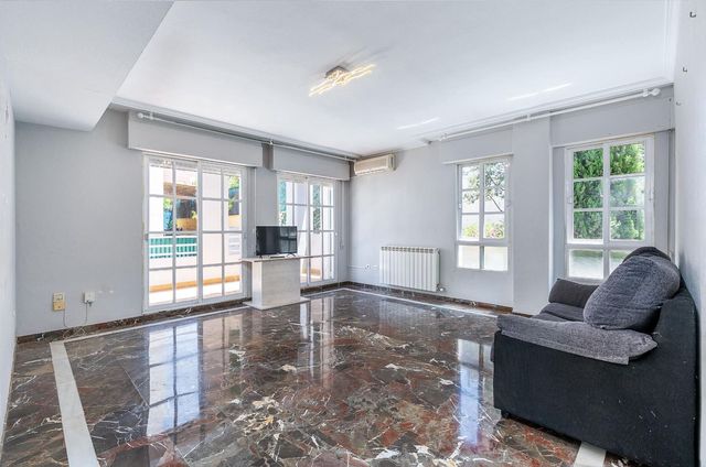4 camera da letto Appartamento in vendita in Granada città con garage - 345.000 € (Rif: 9936574)