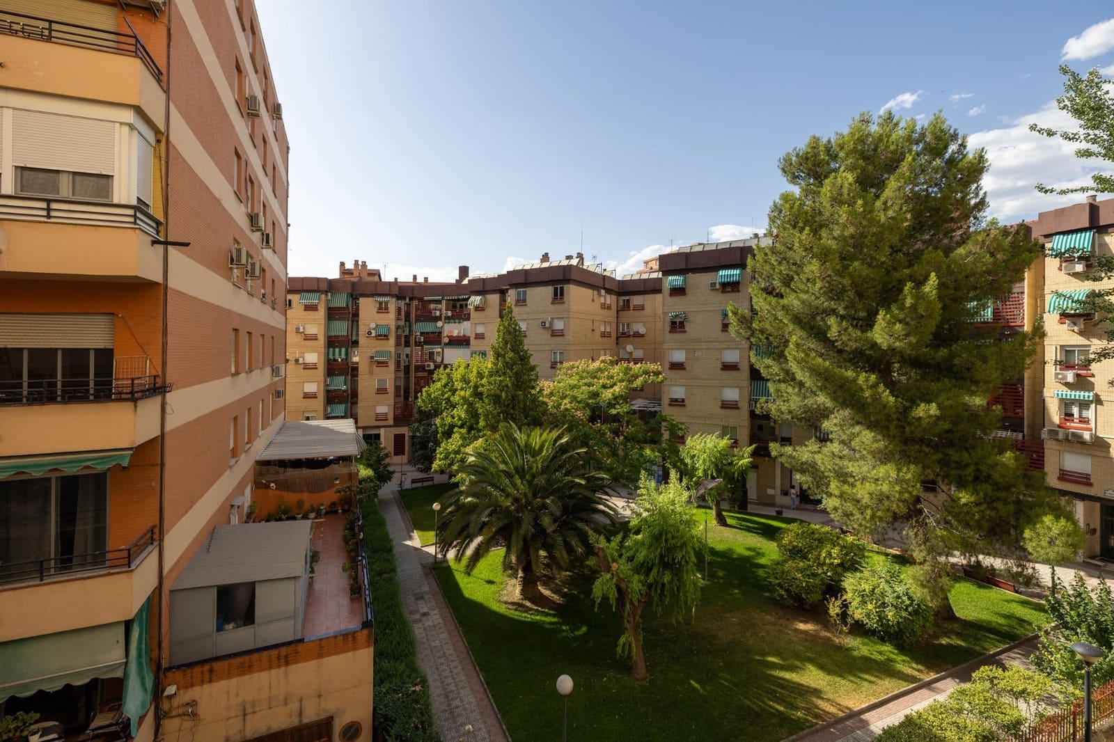 3 bedroom Flat for sale in Granada city - € 245,000 (Ref: 9936576)